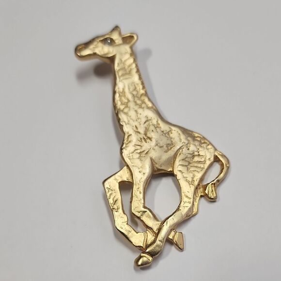 Gold tone  Giraffe brooch - Picture 1 of 4